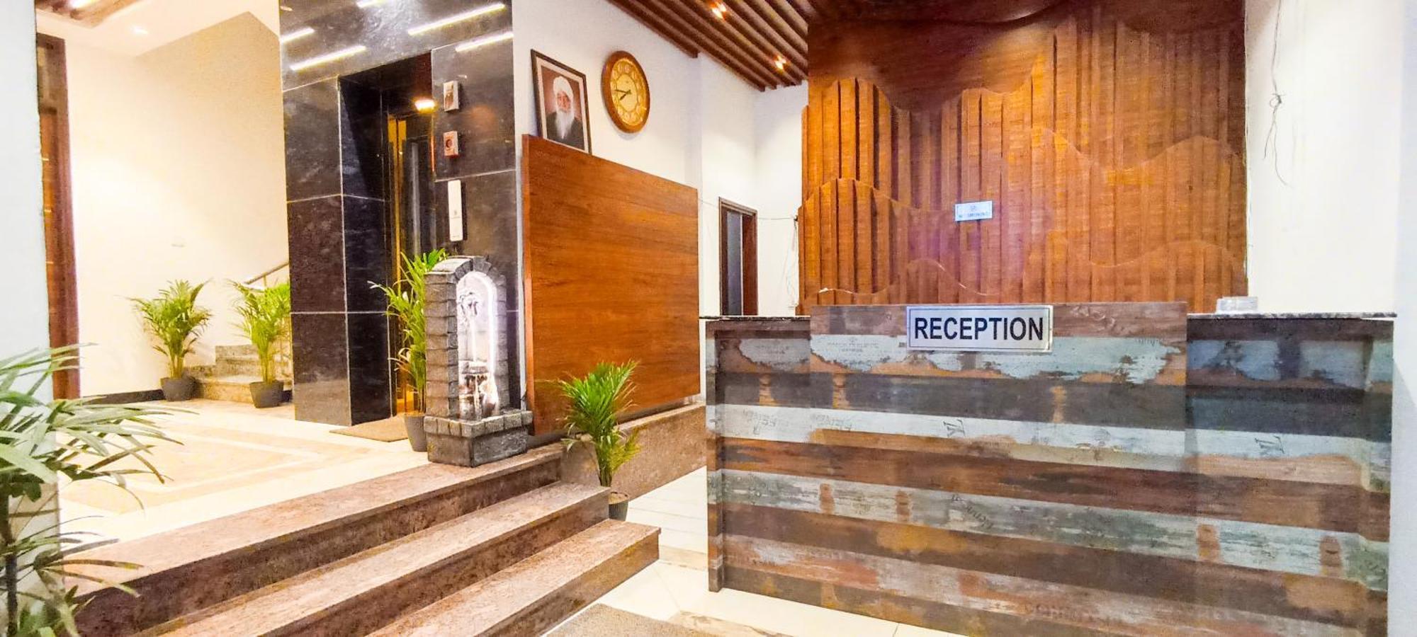 Hotel Lake View Chandīgarh Exterior foto